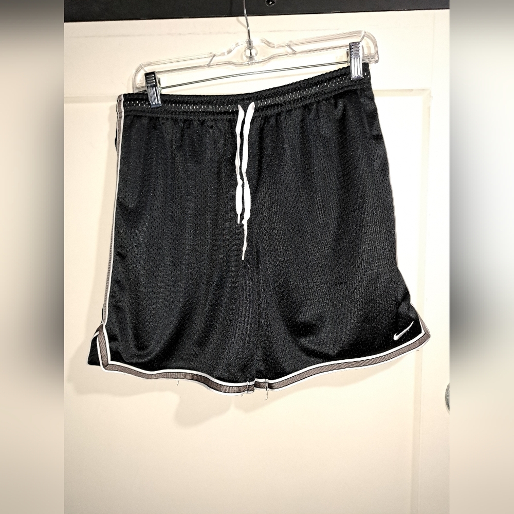 Nike atheltic/ basket ball shorts
